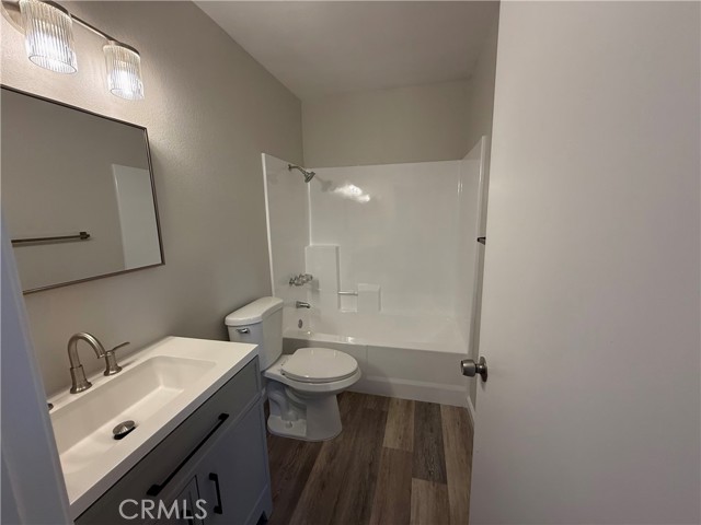 Detail Gallery Image 12 of 23 For 2421 Hawthorn, Escondido,  CA 92027 - 2 Beds | 2 Baths