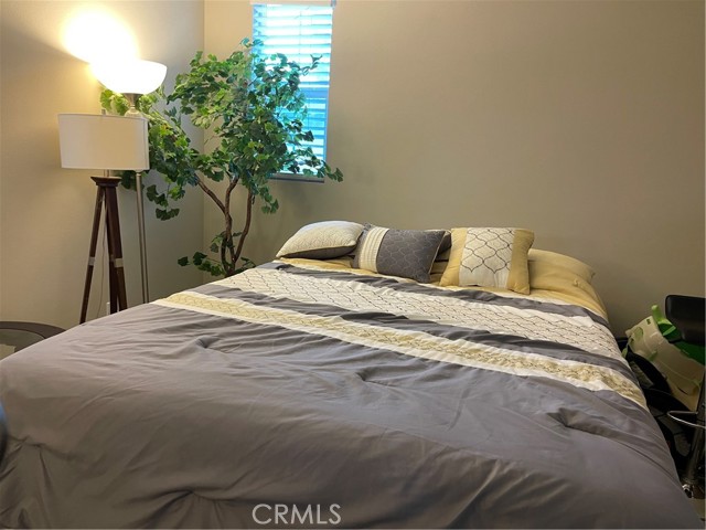 636 S Gladys Avenue, San Gabriel CA: https://media.crmls.org/medias/e7fb5bd7-0b2b-414b-90c1-40b1a1310e87.jpg