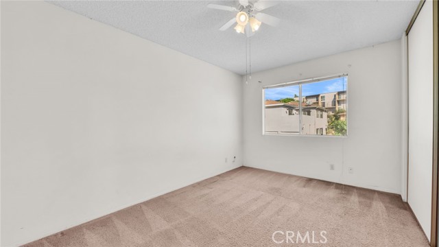 824 W 6th Street, San Pedro CA: https://media.crmls.org/medias/e7fbc0cb-ae0f-41fc-ad8c-8a831bb4fd61.jpg