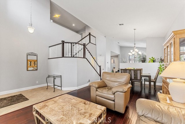 Detail Gallery Image 4 of 33 For 11729 Sleeper, Tustin,  CA 92782 - 4 Beds | 3/1 Baths