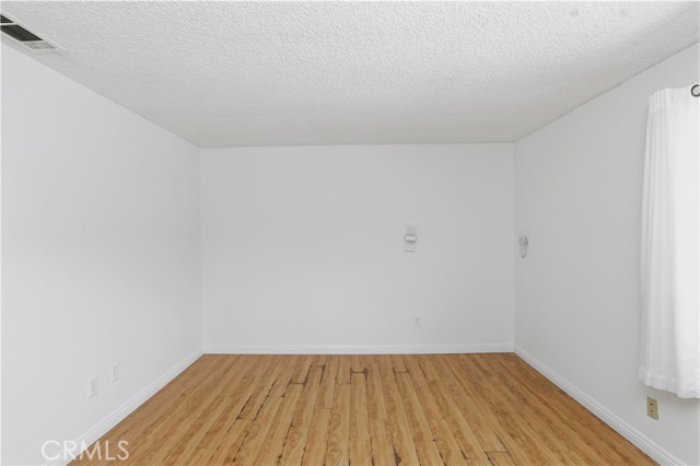 Detail Gallery Image 23 of 43 For 2097 Santa Barbara, Corona,  CA 92882 - 4 Beds | 2 Baths