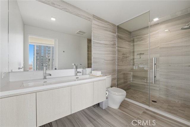 Detail Gallery Image 22 of 52 For 1050 S Grand #1801,  Los Angeles,  CA 90015 - 2 Beds | 2 Baths