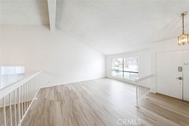 Detail Gallery Image 6 of 32 For 6720 E Swarthmore Dr, Anaheim Hills,  CA 92807 - 4 Beds | 3 Baths