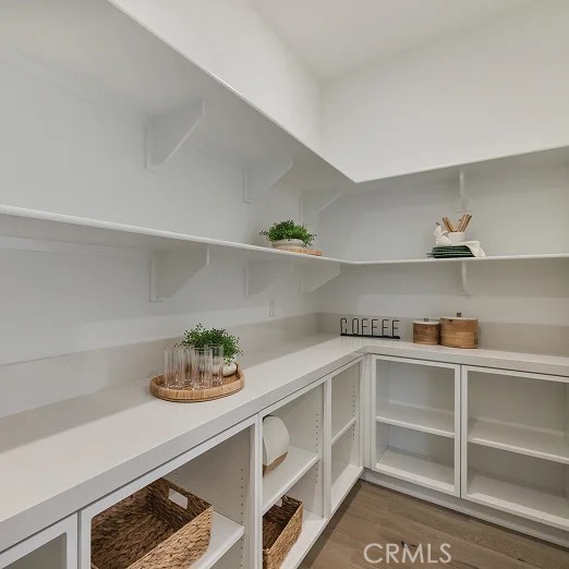 Detail Gallery Image 5 of 41 For 24339 Calle La Roca, Valencia,  CA 91354 - 4 Beds | 4/1 Baths