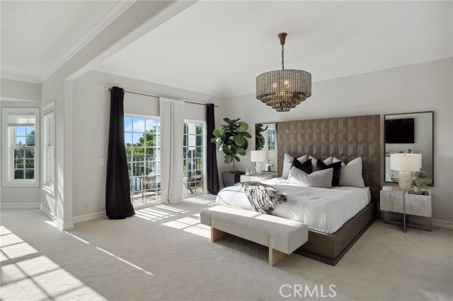 Detail Gallery Image 18 of 41 For 5 Hillsborough, Newport Beach,  CA 92660 - 4 Beds | 4/1 Baths