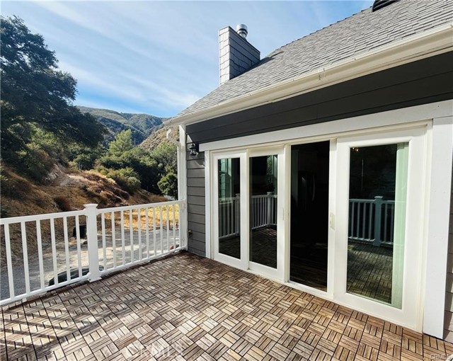 Detail Gallery Image 13 of 29 For 17838 Little Tujunga Canyon Rd, Canyon Country,  CA 91321 - 3 Beds | 3 Baths