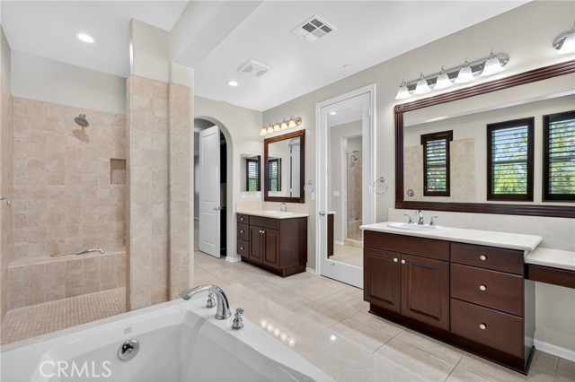 Detail Gallery Image 33 of 67 For 11680 Cetona Way, Porter Ranch,  CA 91326 - 4 Beds | 4 Baths