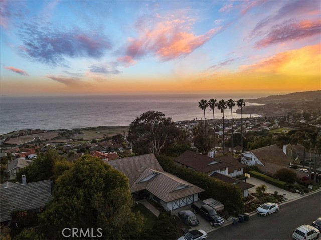 3555 Vigilance Drive, Rancho Palos Verdes, California 90275, 4 Bedrooms Bedrooms, ,3 BathroomsBathrooms,Residential,Sold,Vigilance,PV22100295