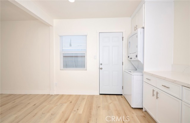6001 De La Vista, Jurupa Valley CA: https://media.crmls.org/medias/e8000c15-7cc2-4671-8106-c4abd9b669e2.jpg