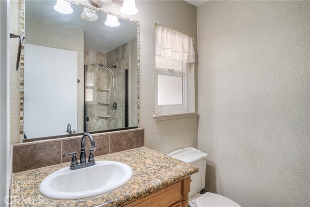 Detail Gallery Image 8 of 33 For 30 Acacia Ave, Oroville,  CA 95966 - 3 Beds | 2 Baths