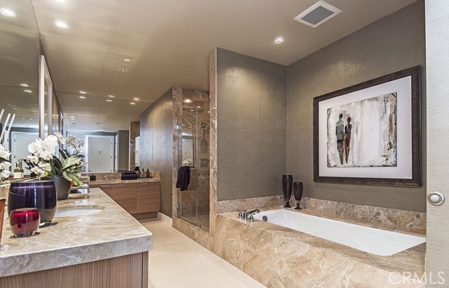 Detail Gallery Image 11 of 18 For 10776 Wilshire Bld #801,  –,  CA 90024 - 2 Beds | 2/1 Baths