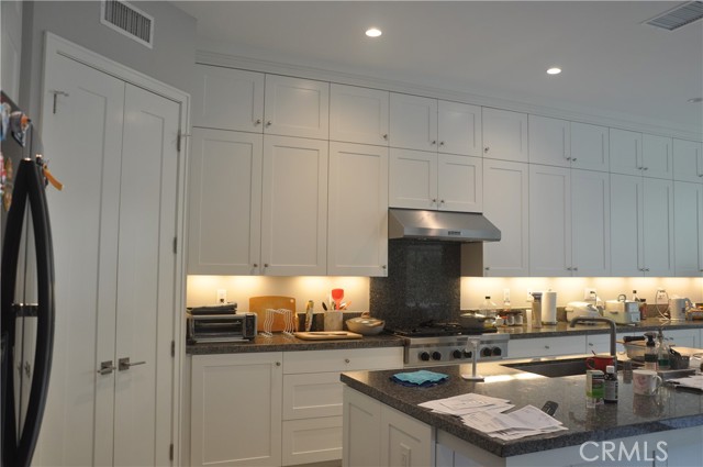 100 Rusina, Irvine CA: https://media.crmls.org/medias/e802a2b5-79f5-4176-b1ec-e7127e659b62.jpg