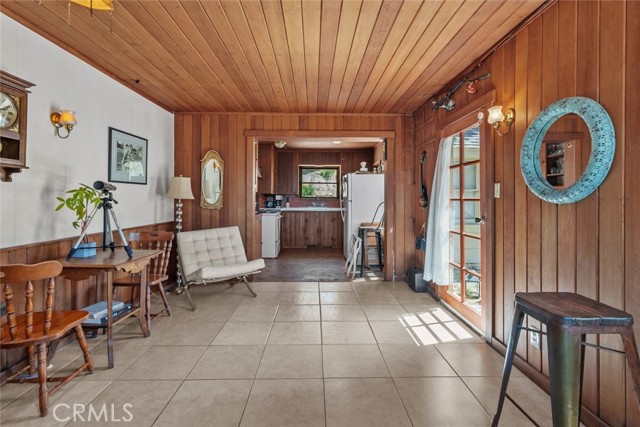39813 Calle Carona, Green Valley CA: https://media.crmls.org/medias/e802ad6f-87fe-4288-af66-a2e26fa487f5.jpg