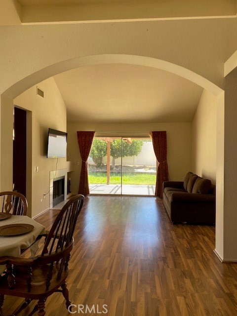 40170 Roripaugh Road, Temecula CA: https://media.crmls.org/medias/e802c528-11d9-4ba3-9e62-671a9bd43888.jpg