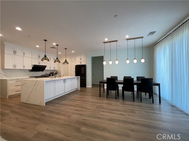 Detail Gallery Image 11 of 32 For 21154 Broken Stone Ct, Riverside,  CA 92507 - 4 Beds | 2/1 Baths