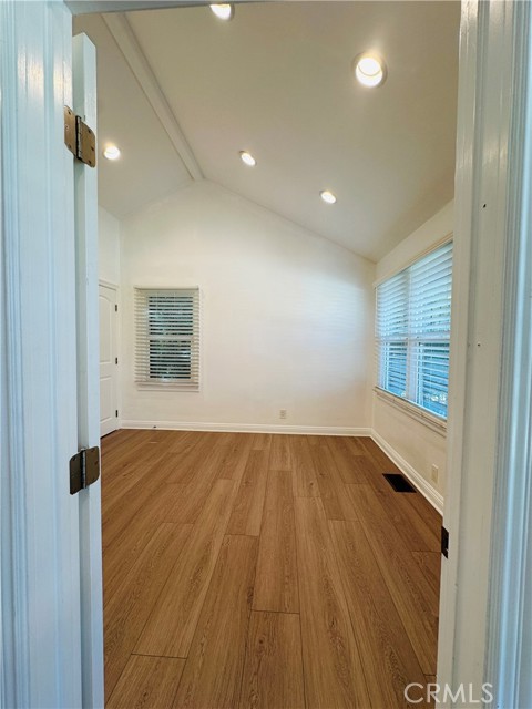 Detail Gallery Image 33 of 75 For 5148 Otis Ave, Tarzana,  CA 91356 - 4 Beds | 4 Baths