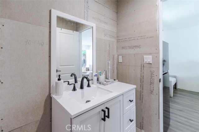 Detail Gallery Image 33 of 44 For 19620 Green Mountain Dr, Newhall,  CA 91321 - 4 Beds | 2 Baths