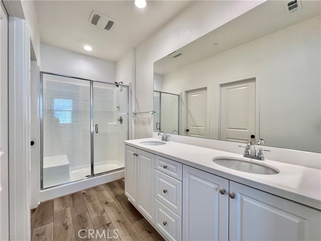 Detail Gallery Image 17 of 20 For 3275 E Midsummer Privado #4,  Ontario,  CA 91762 - 3 Beds | 2/1 Baths