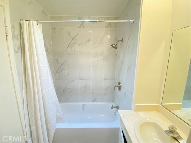 Detail Gallery Image 19 of 30 For 2153 W Brownwood Ave #3,  Anaheim,  CA 92801 - 3 Beds | 1 Baths