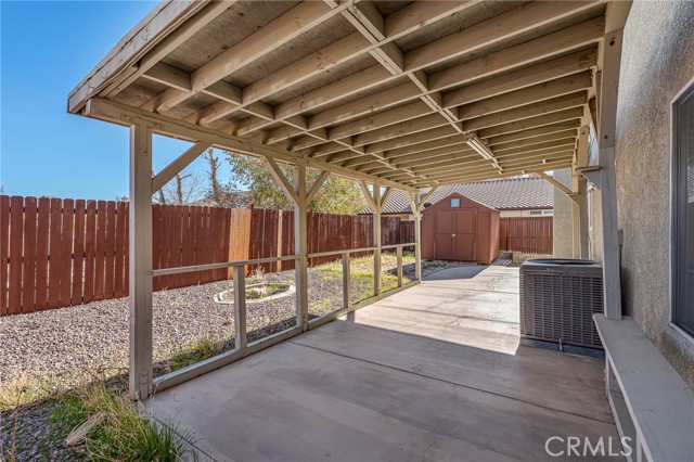 Detail Gallery Image 12 of 26 For 12709 Gaines, Victorville,  CA 92392 - 3 Beds | 2 Baths