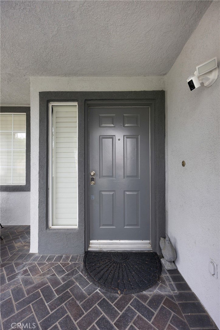 MLS #WS25153585 img 2