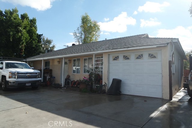 Photo of 17610 Cantara Street, Northridge, CA 91325