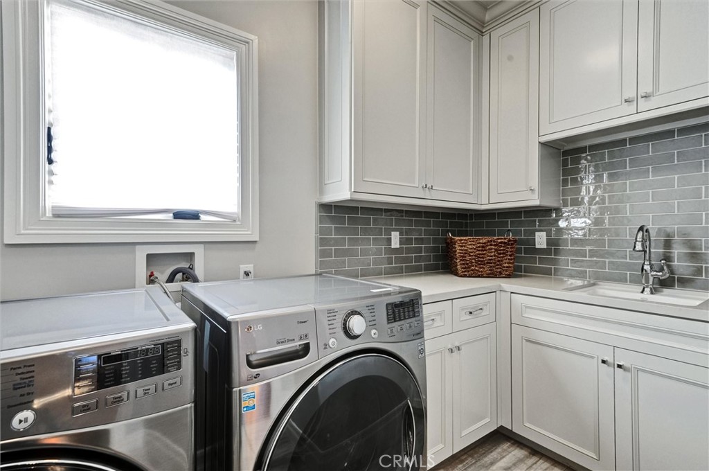 https://media.crmls.org/medias/e8064a16-59be-495e-b409-c8094dea76ac.jpg?preset=X-Large