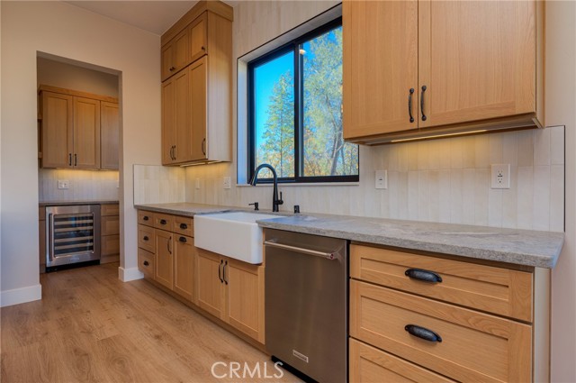 461 Tigertail, Paradise CA: https://media.crmls.org/medias/e80652d9-23aa-4fa6-bfe7-13d072e51f9e.jpg