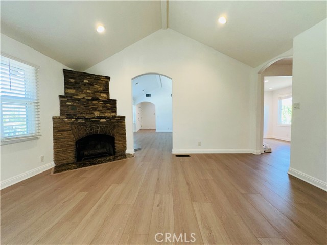 Detail Gallery Image 29 of 75 For 5148 Otis Ave, Tarzana,  CA 91356 - 4 Beds | 4 Baths