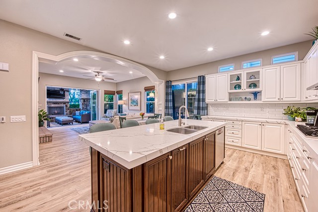 5 Kennedy Court, Coto de Caza CA: https://media.crmls.org/medias/e808c838-2832-4911-86cb-b23a986c84e4.jpg