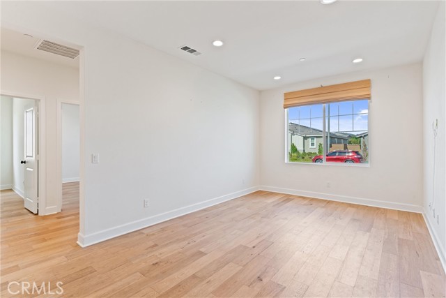 Image 4 of 49 For 30047 Merrick Lane