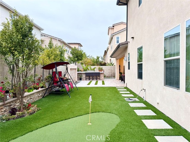 71 Cartwheel, Irvine CA: https://media.crmls.org/medias/e809a8b2-a5c2-4959-bd83-9097d1c541bd.jpg