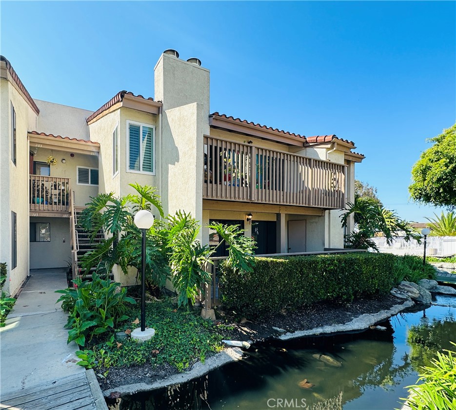 4852 Cabana Drive 201, Huntington Beach, CA 92649