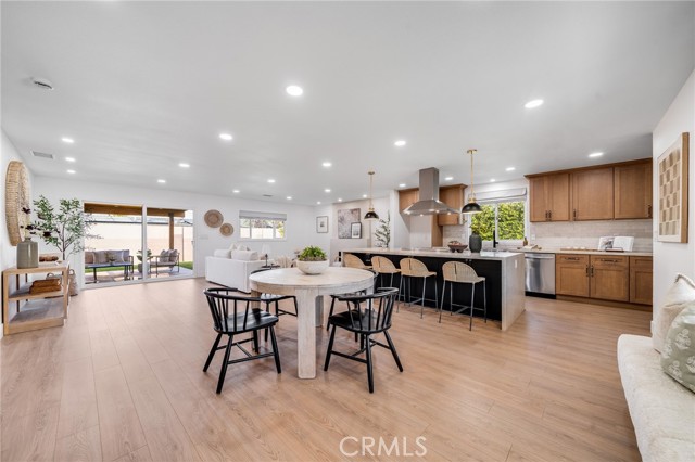 Detail Gallery Image 11 of 25 For 1608 Elm, Costa Mesa,  CA 92626 - 4 Beds | 2 Baths