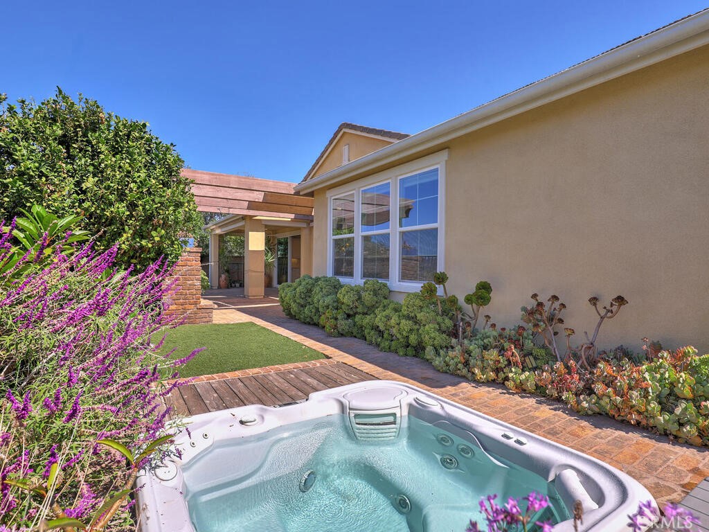 MLS #OC25225560 image #28