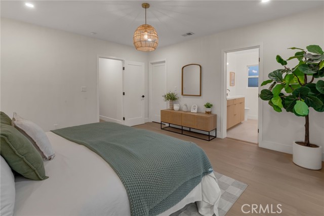 Detail Gallery Image 21 of 30 For 3682 Buckingham, Los Angeles,  CA 90016 - 4 Beds | 2 Baths