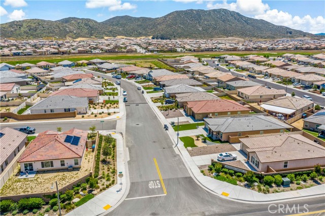 29101 Long Horn Lane, Winchester CA: https://media.crmls.org/medias/e80beea4-0e38-4d34-9a95-3e1c418b62d6.jpg