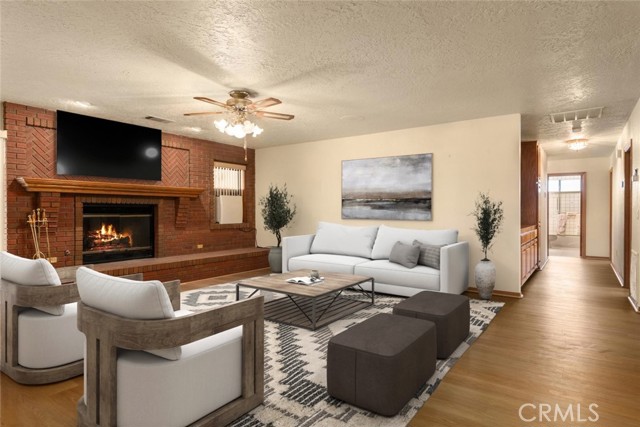 Detail Gallery Image 14 of 49 For 18994 Pachappa Rd, Apple Valley,  CA 92307 - 3 Beds | 2/1 Baths