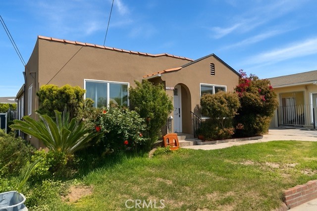 224 S Greenwood Avenue, Montebello CA: https://media.crmls.org/medias/e80c838f-5f7b-469b-9864-0e9520703975.jpg