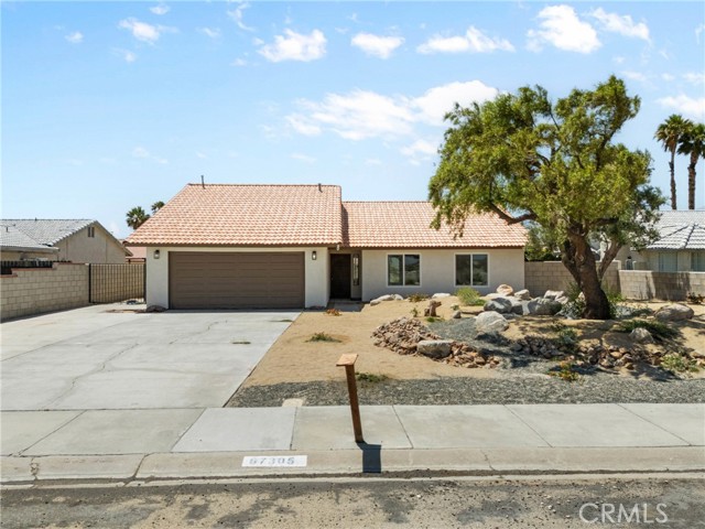 67305 Verona Road, Cathedral City CA: https://media.crmls.org/medias/e80cf56e-240f-4453-a34d-68640e42252b.jpg