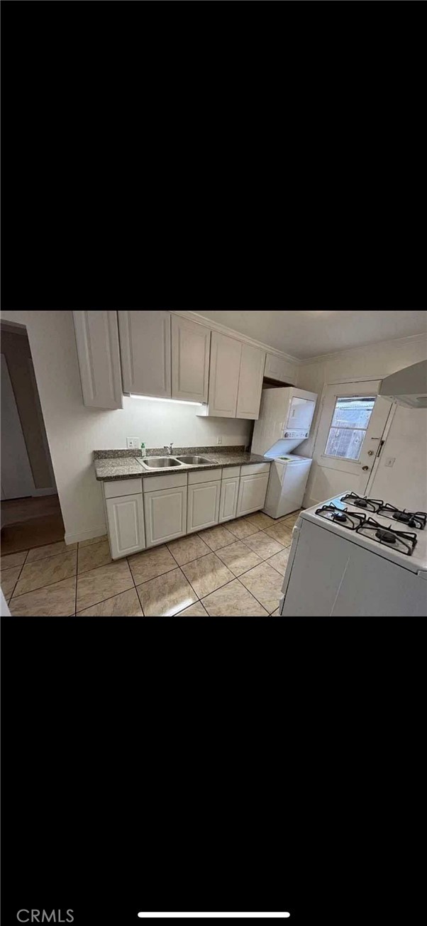 2127 Fairway, San Leandro CA: https://media.crmls.org/medias/e80d7228-2ddb-4576-93a3-82742ec206f0.jpg