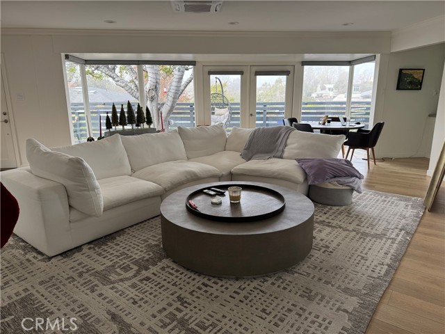 Detail Gallery Image 4 of 16 For 610 Muskingum Ave, Pacific Palisades,  CA 90272 - 2 Beds | 2 Baths