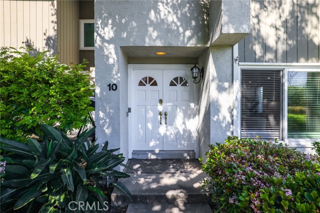 Detail Gallery Image 5 of 48 For 10 Goldenbush, Irvine,  CA 92604 - 3 Beds | 2/1 Baths