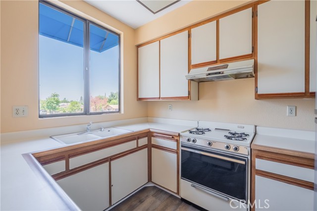 623 Park Shadow Court, Baldwin Park CA: https://media.crmls.org/medias/e80f01fe-ae91-48aa-b52b-f148ccc22dcc.jpg