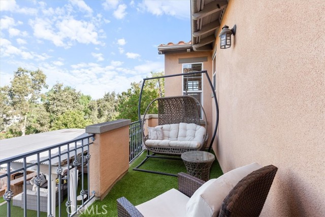 33 Craftsbury Place, Ladera Ranch CA: https://media.crmls.org/medias/e80f1b39-cf93-471b-afa5-339f2830e1ec.jpg