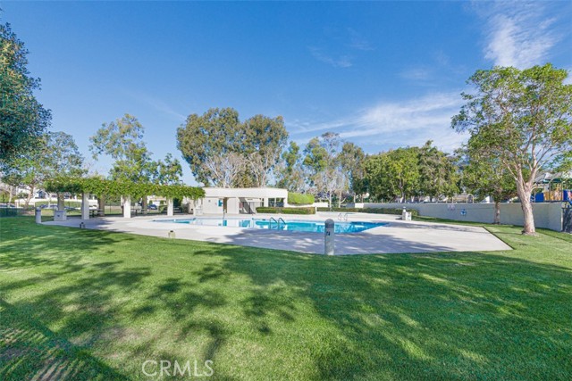 Detail Gallery Image 32 of 35 For 12 Thicket # 67, Irvine,  CA 92614 - 2 Beds | 1/1 Baths