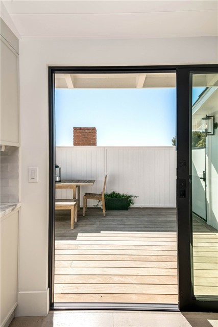 3212 Poinsettia Avenue, Manhattan Beach, California 90266, 3 Bedrooms Bedrooms, ,2 BathroomsBathrooms,Residential,Sold,Poinsettia,SB22036915