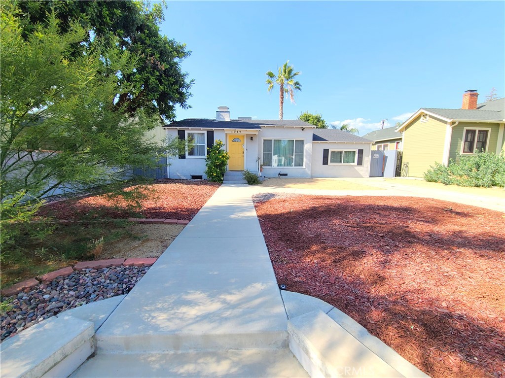 1017 Campus Avenue