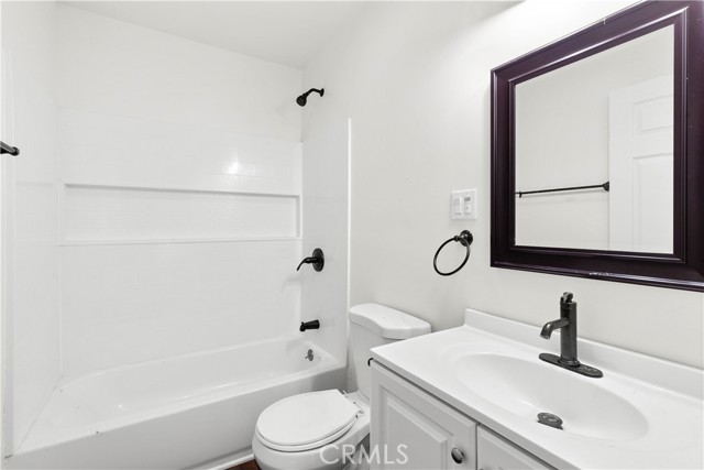 Detail Gallery Image 12 of 21 For 7034 Ramsgate, Westchester,  CA 90045 - 2 Beds | 2 Baths