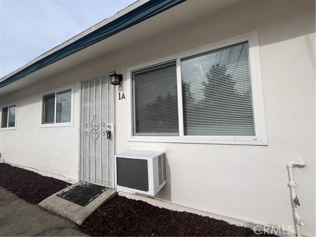 Detail Gallery Image 2 of 13 For 1342 Agate Ave 1a,  Mentone,  CA 92359 - 2 Beds | 1 Baths